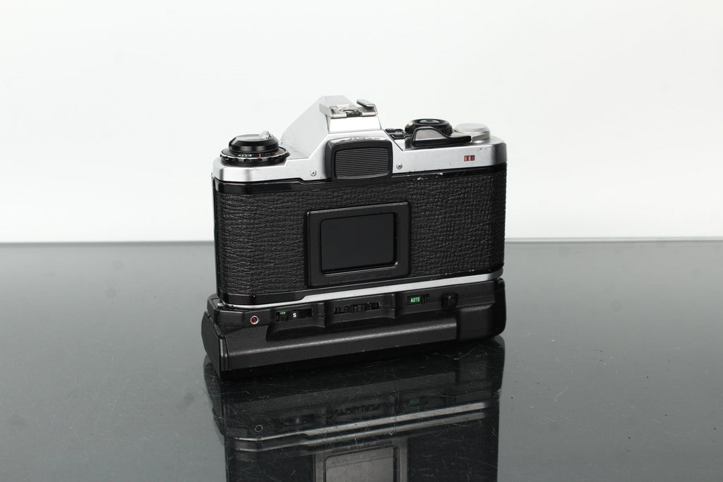 Pentax ME Super + SMC Pentax - M 1:2 50mm - Dutch|Thrift