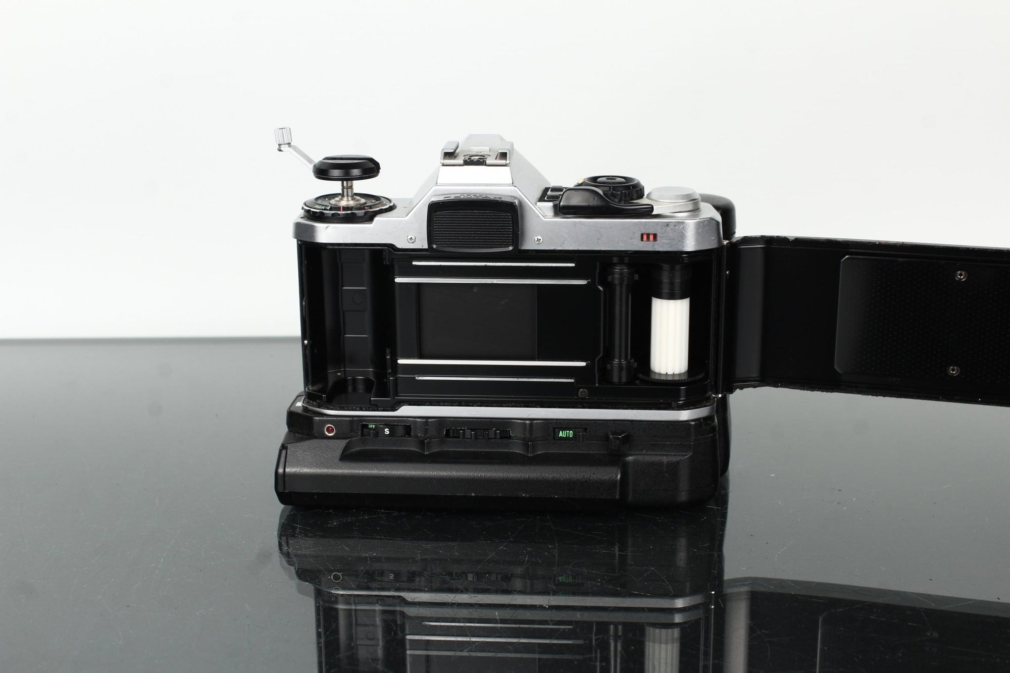 Pentax ME Super + SMC Pentax - M 1:2 50mm - Dutch|Thrift