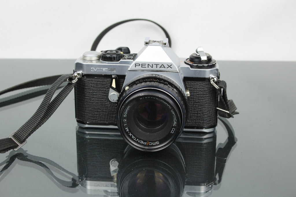 Pentax ME Super + SMC Pentax - M 50mm f/2 lens - Dutch|Thrift