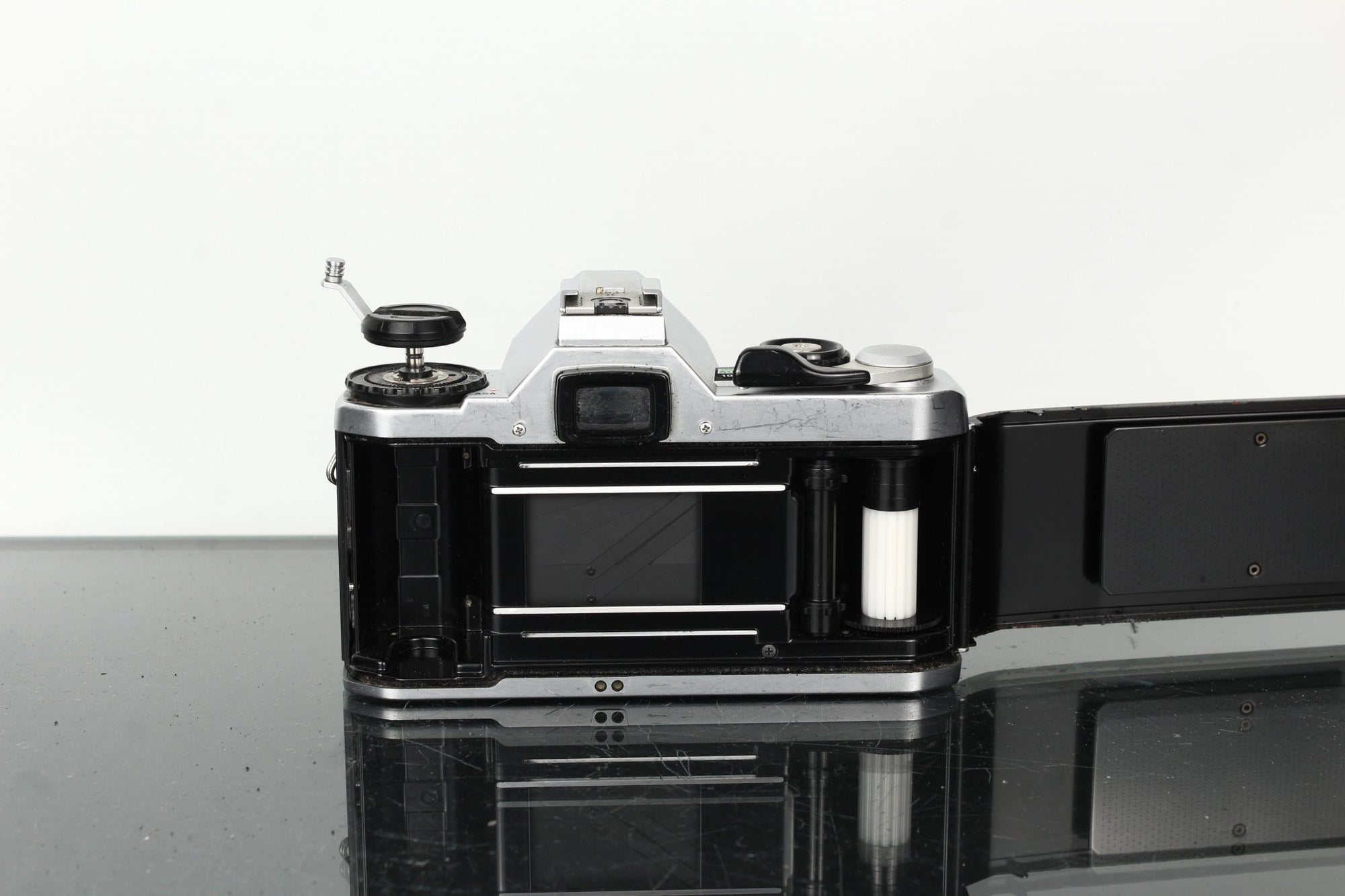 Pentax MG + Pentax - M 1:1.7 50mm - Dutch|Thrift