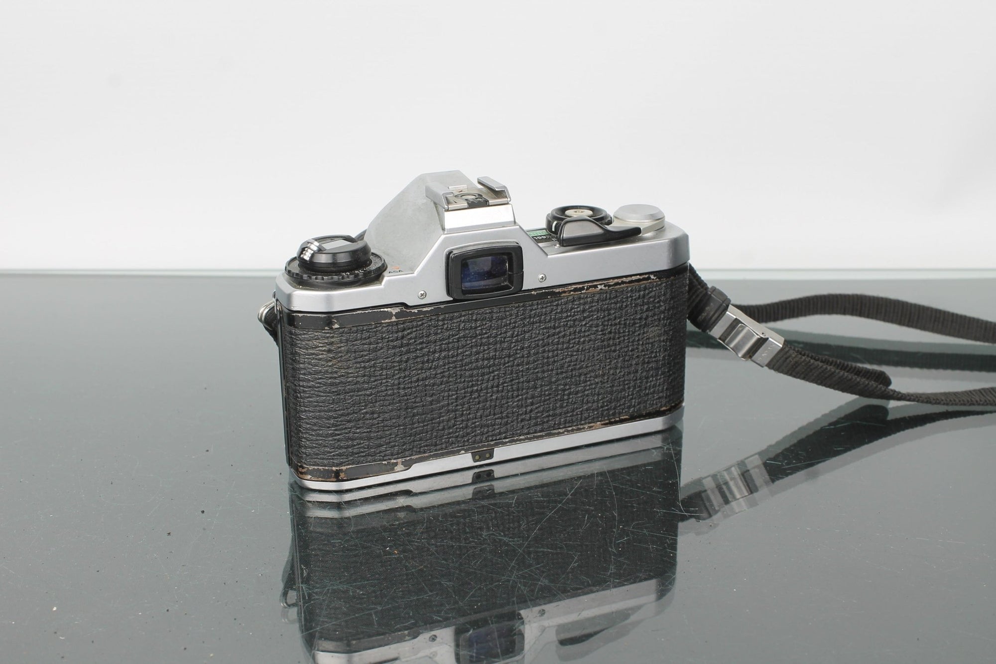 Pentax MG + SMC Pentax - M 1:2 50mm - Dutch|Thrift