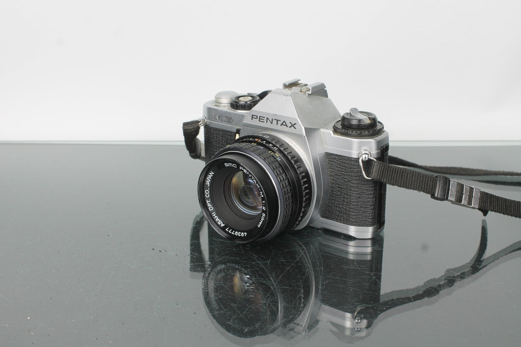 Pentax MG + SMC Pentax - M 1:2 50mm - Dutch|Thrift