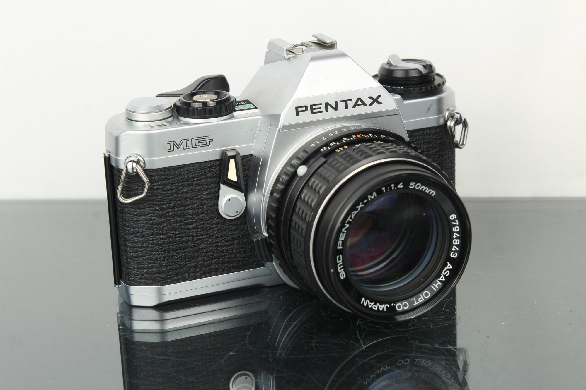 Pentax MG SMC Pentax - M 50mm f/1.4 - Dutch|Thrift