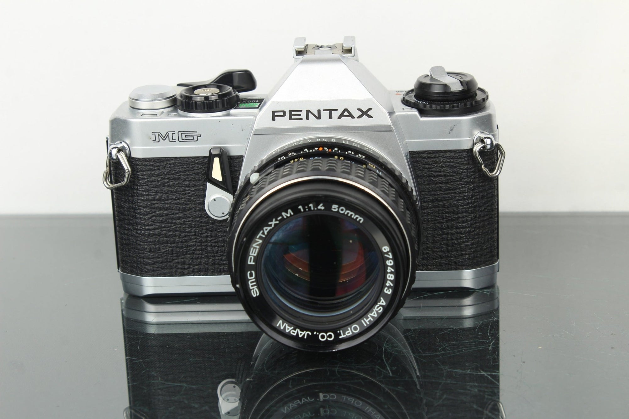 Pentax MG SMC Pentax - M 50mm f/1.4 - Dutch|Thrift