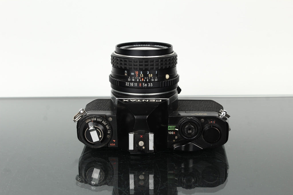 Pentax MV + Pentax - M 28mm f/3.5 - Dutch|Thrift