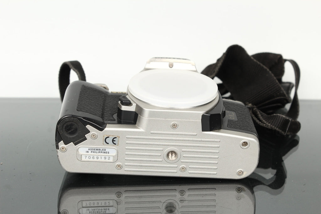 Pentax MZ - 5 - Dutch|Thrift