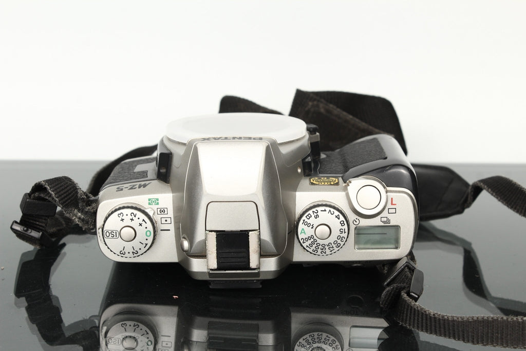 Pentax MZ - 5 - Dutch|Thrift