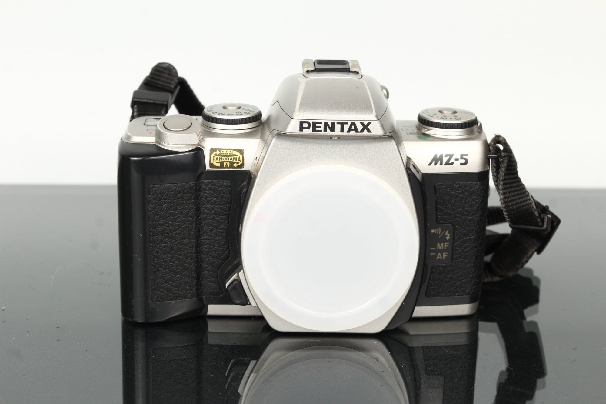 Pentax MZ - 5 - Dutch|Thrift