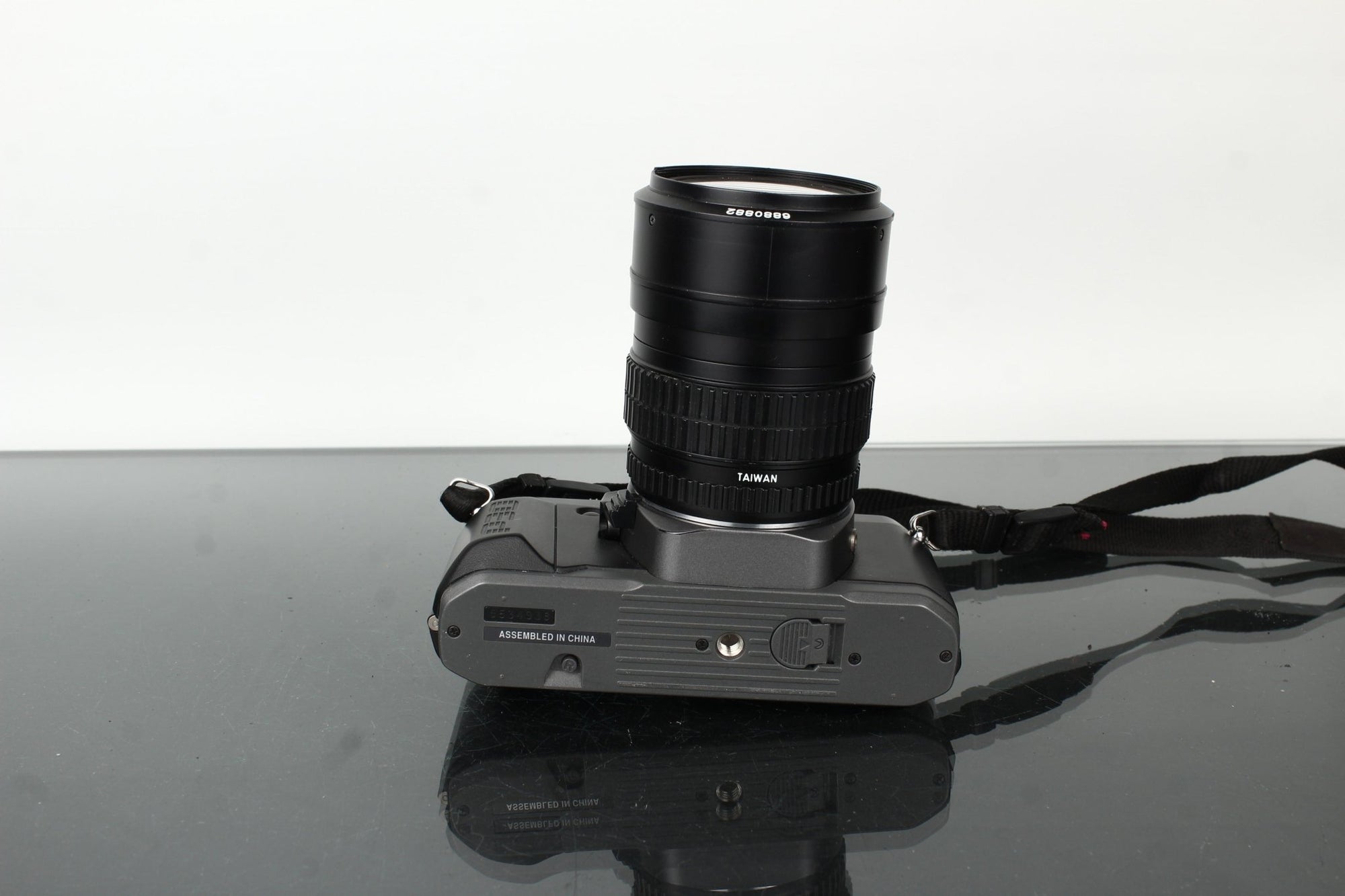 Pentax P30 + Pentax - A Zoom 1:3.5 - 4.5 28 - 80mm - Dutch|Thrift