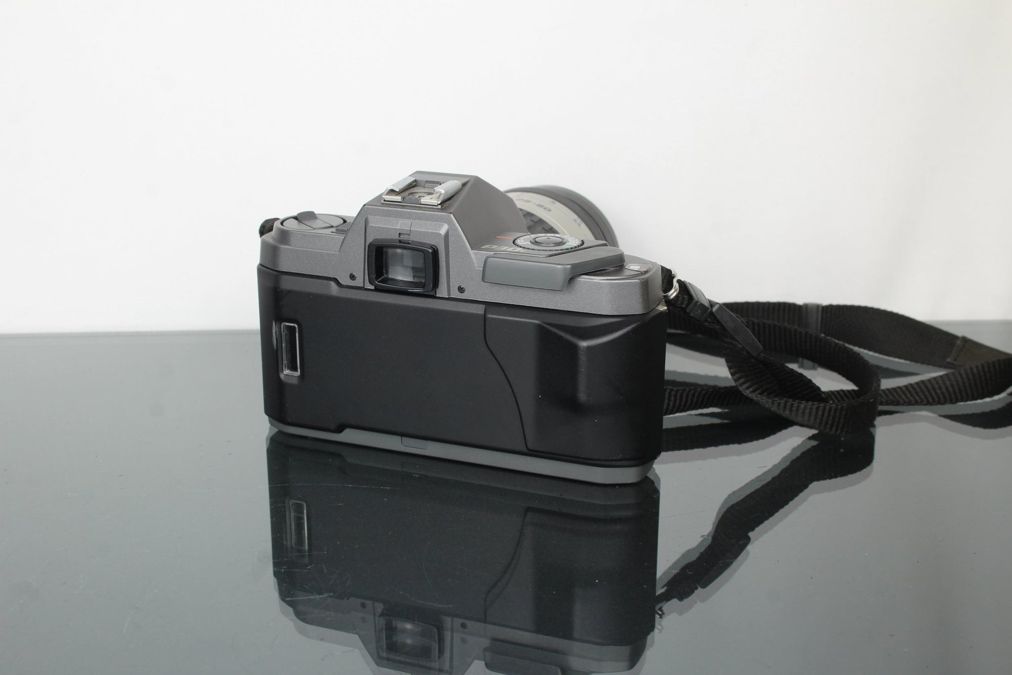 Pentax P30T + SMC Pentax AF 28 - 80mm 1:3.5 - 5.6 lens - Dutch|Thrift