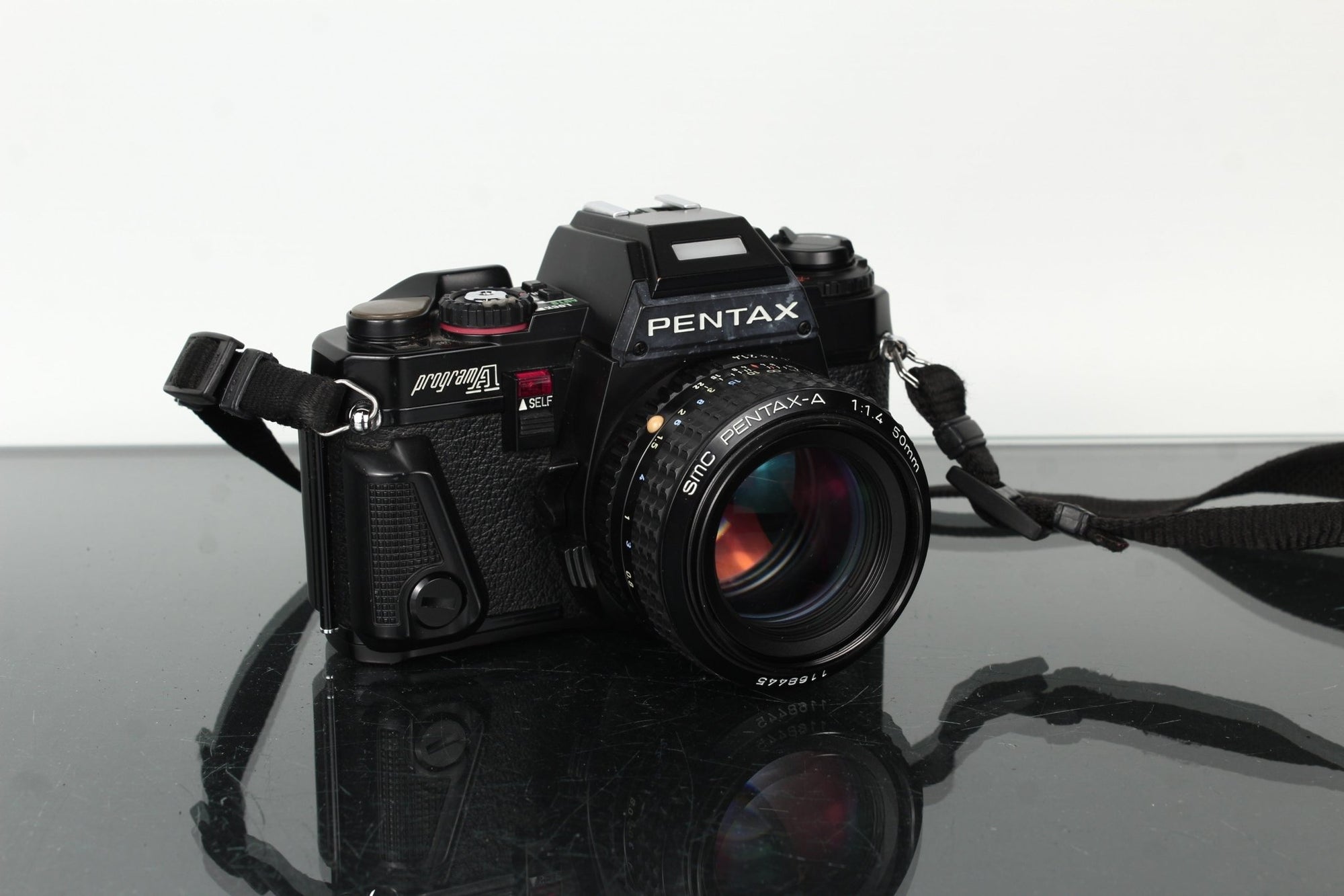 Pentax Program A + Pentax - A 50mm f/1.4 - Dutch|Thrift