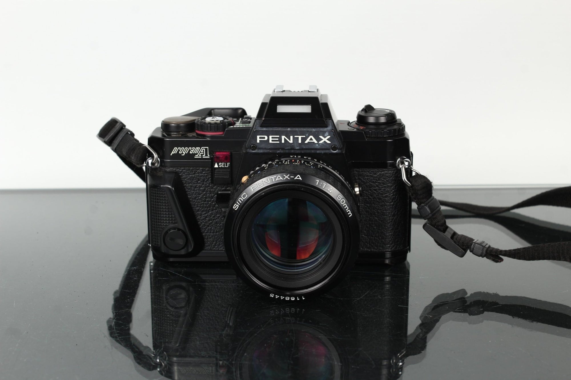 Pentax Program A + Pentax - A 50mm f/1.4 - Dutch|Thrift