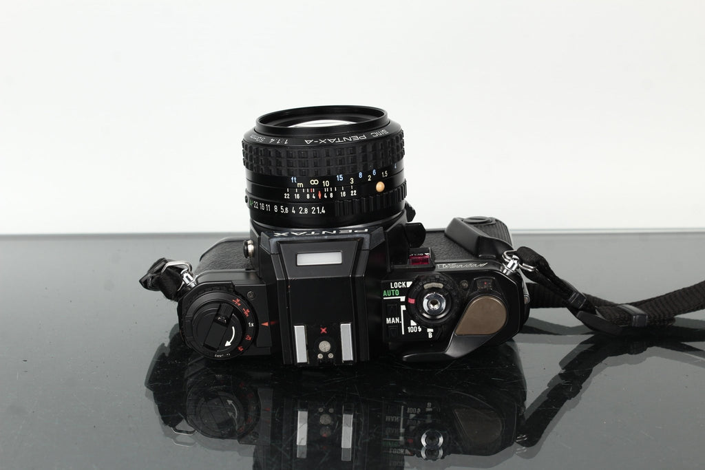Pentax Program A + Pentax - A 50mm f/1.4 - Dutch|Thrift