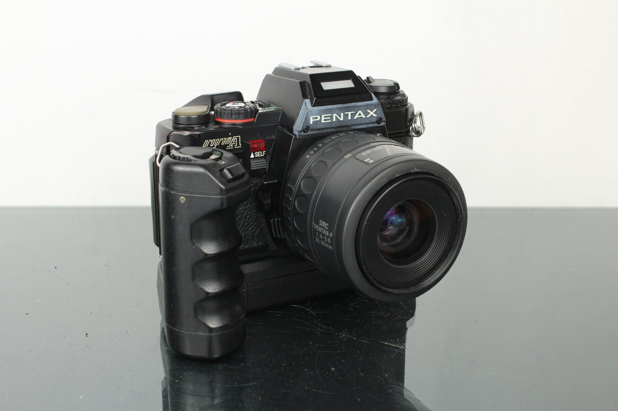 Pentax ProgramA + SMC Pentax - F 35 - 80mm 1:4 - 5.6 lens - Dutch|Thrift