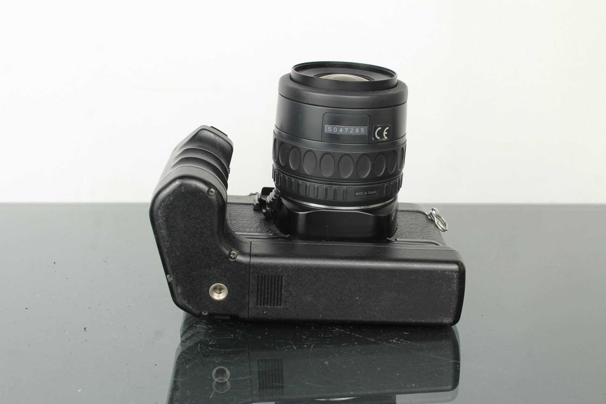 Pentax ProgramA + SMC Pentax-F 35-80mm 1:4-5.6 lens – Dutch|Thrift