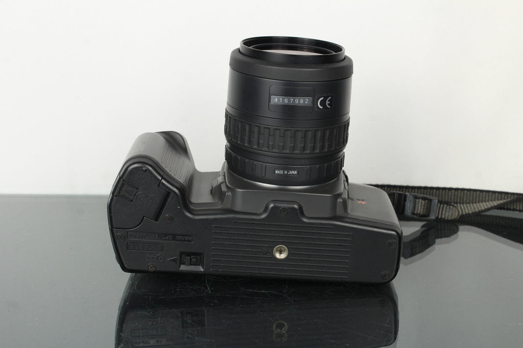 Pentax SF10 - Dutch|Thrift