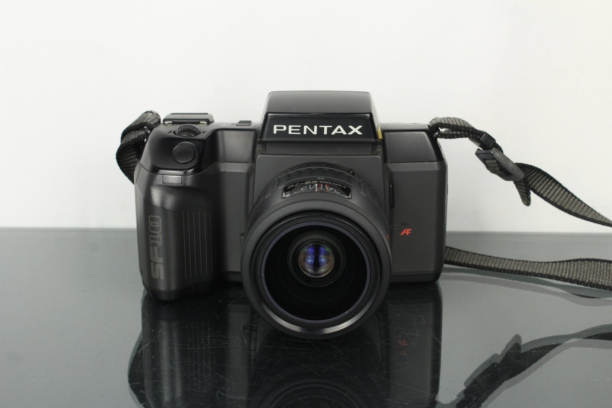 Pentax SF10 - Dutch|Thrift