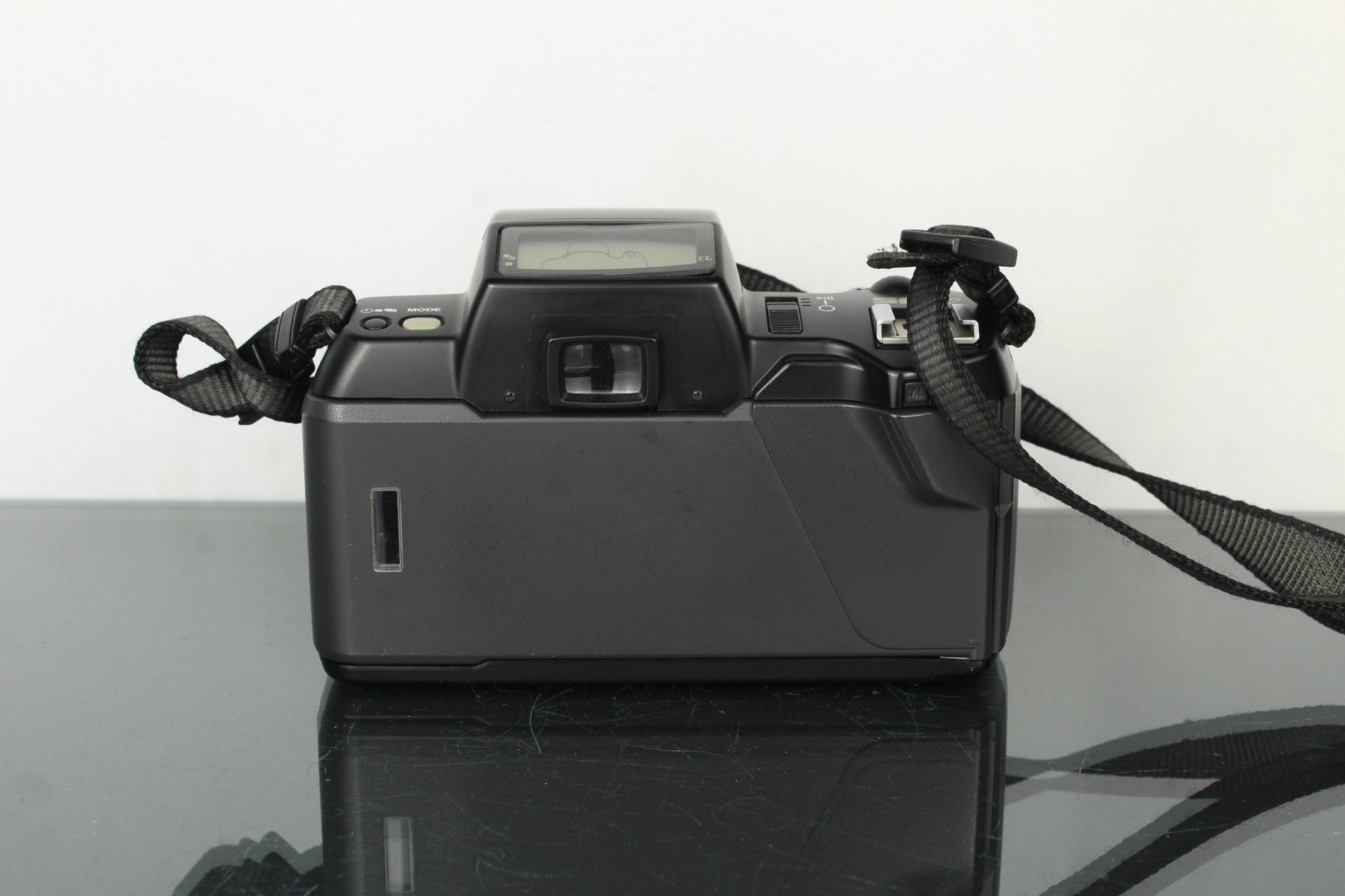 Pentax SF7 - Dutch|Thrift