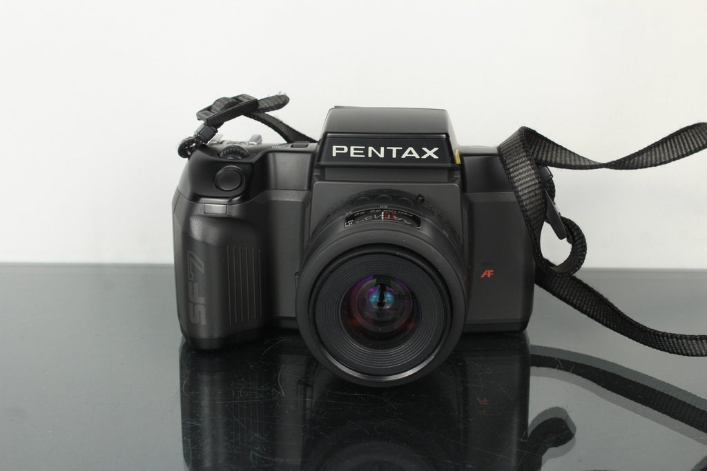 Pentax SF7 - Dutch|Thrift