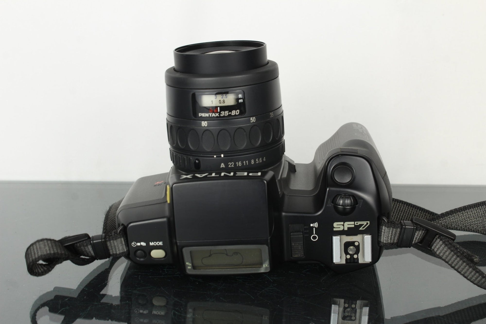 Pentax SF7 - Dutch|Thrift