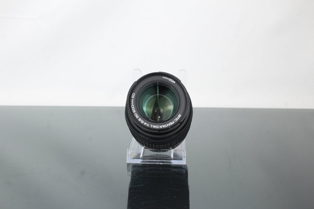 Pentax SMC 1:4 - 5.6 50 - 200mm ED Pentax AF Mount - Dutch|Thrift