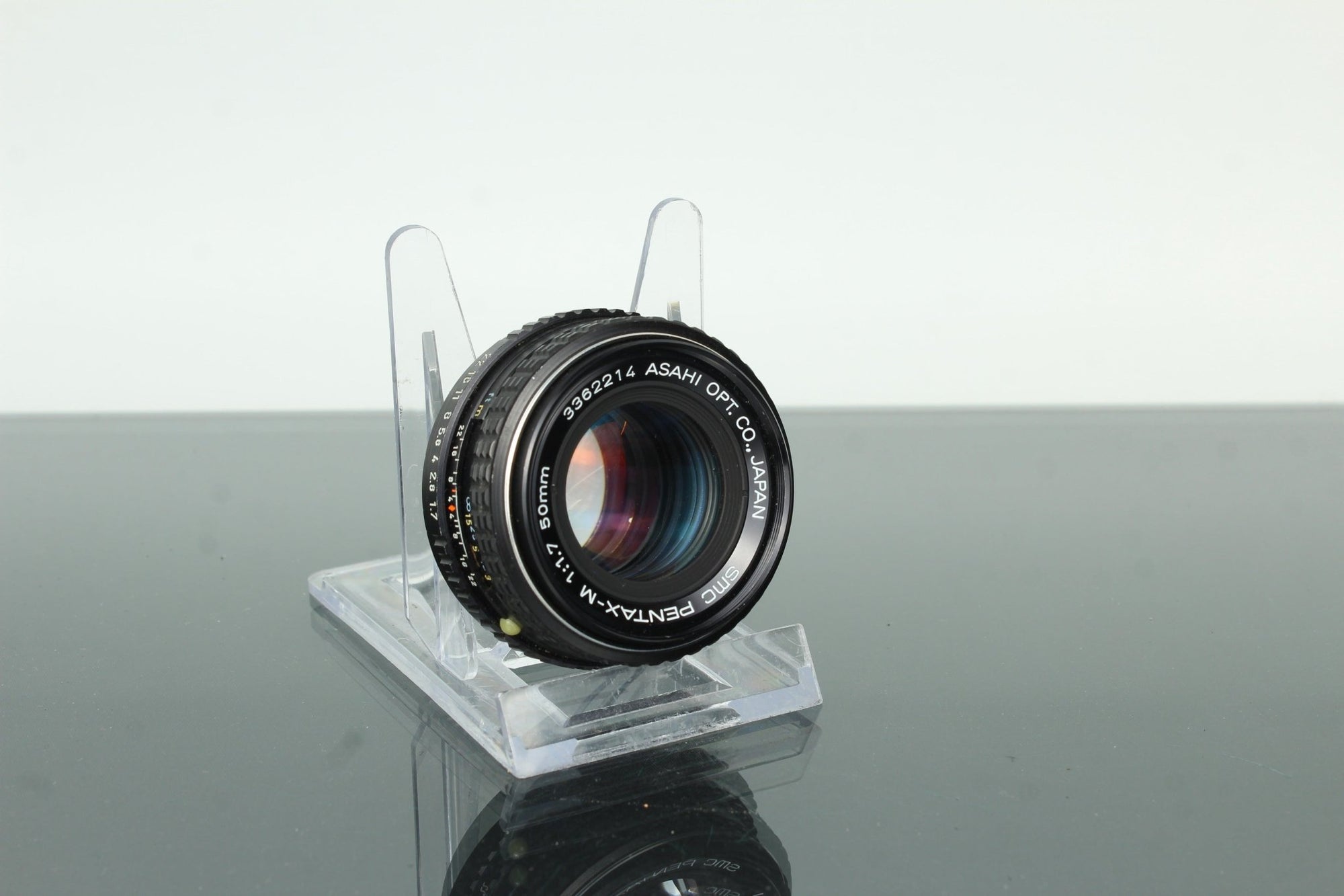 Pentax SMC - M 50mm f/1.7 - Dutch|Thrift