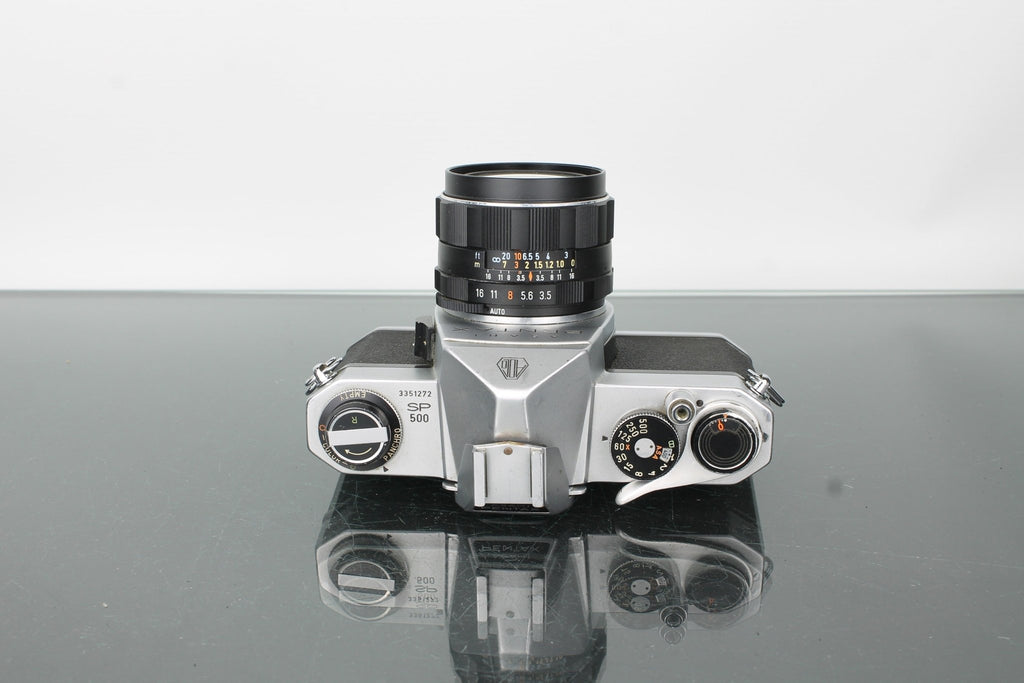 Pentax SP 500 + Super Multi Coated Takumar 28mm f/3.5 - Dutch|Thrift