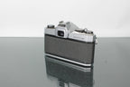 Pentax SP 500 + Super Multi Coated Takumar 28mm f/3.5 - Dutch|Thrift