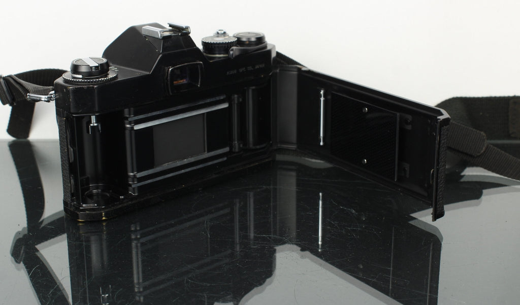 Pentax Spotmatic F + smc Takumar 55mm 1.8 lens - Dutch|Thrift