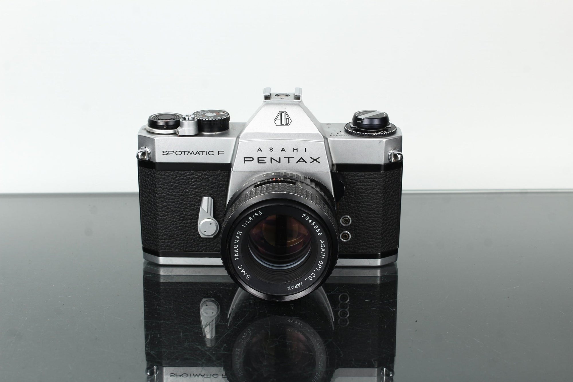 Pentax Spotmatic F + Takumar 1:1.8 55mm - Dutch|Thrift