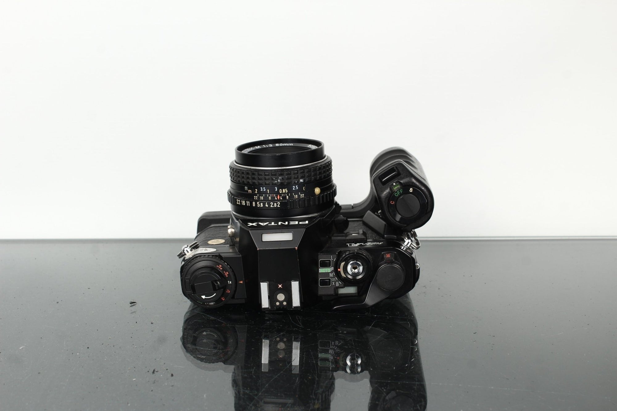 Pentax Super A + SMC Pentax - M 50mm f/2 - Dutch|Thrift