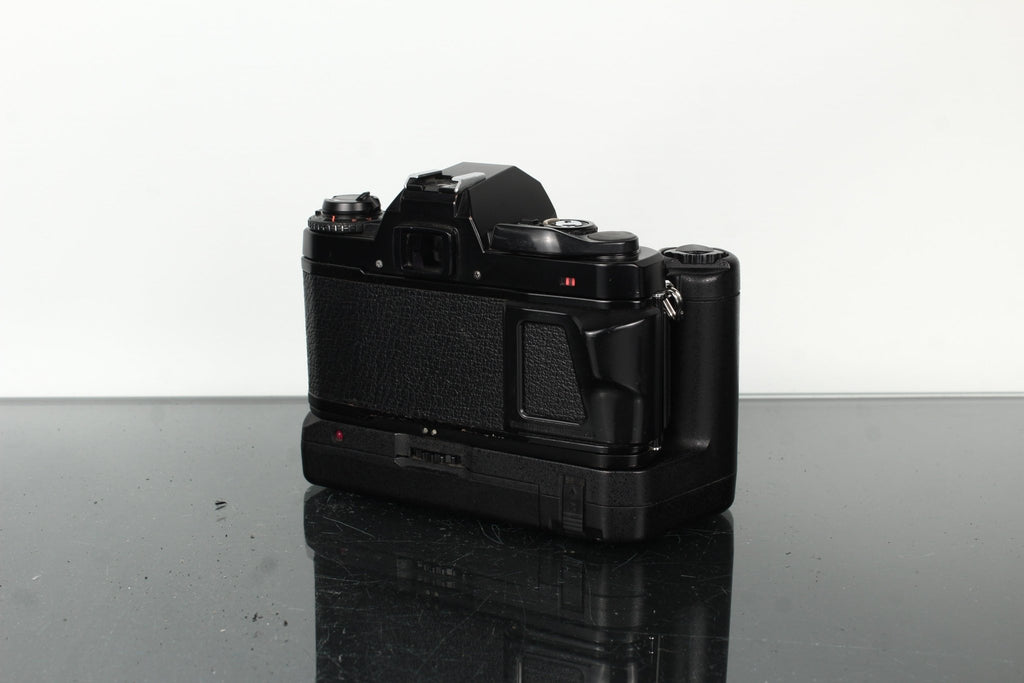 Pentax Super A + SMC Pentax - M 50mm f/2 - Dutch|Thrift