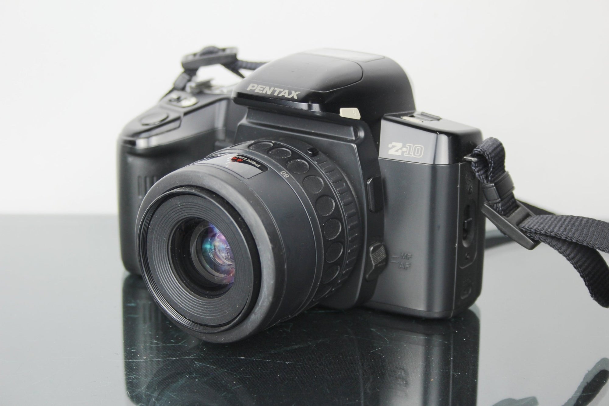 Pentax Z - 10 + Pentax SMC 35 - 80mm 1:4 - 5.6 lens - Dutch|Thrift