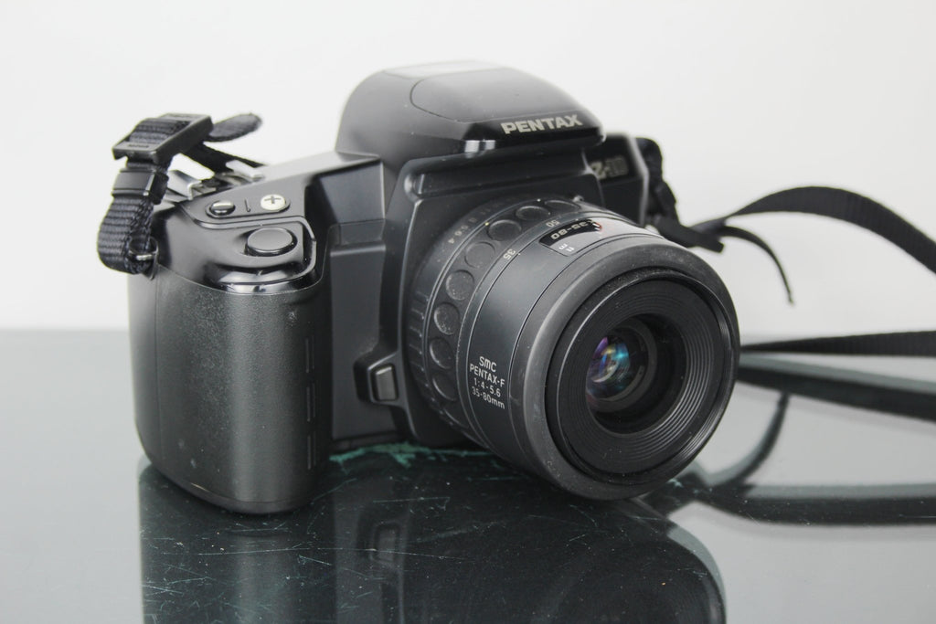 Pentax Z - 10 + Pentax SMC 35 - 80mm 1:4 - 5.6 lens - Dutch|Thrift