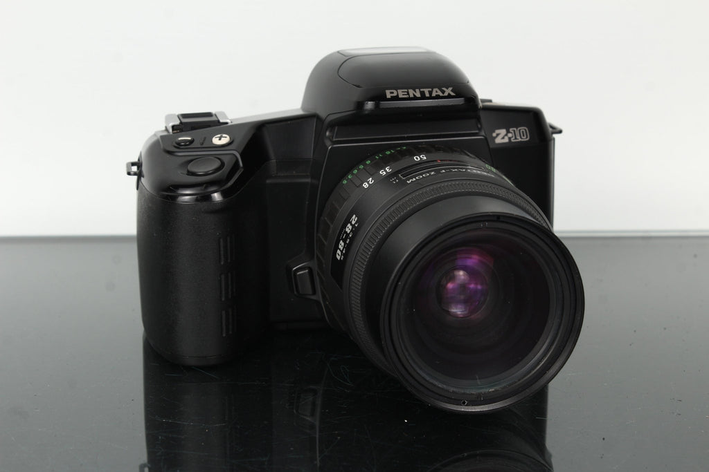 Pentax Z - 10 + Pentax X Zoom 1:3.5 - 4.5 28 - 80mm - Dutch|Thrift