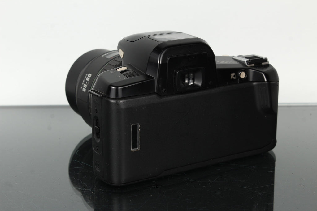 Pentax Z - 10 + Pentax X Zoom 1:3.5 - 4.5 28 - 80mm - Dutch|Thrift