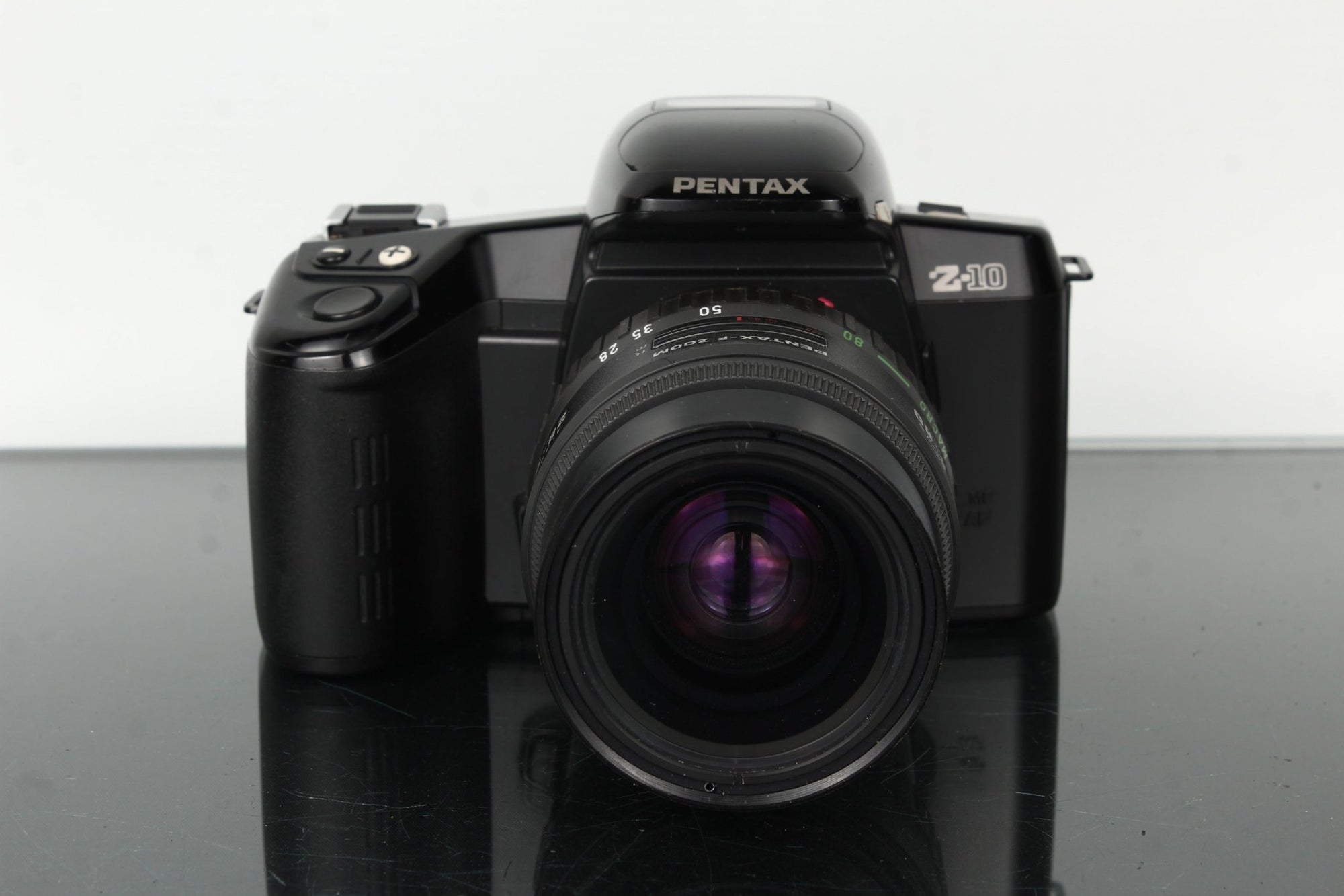 Pentax Z - 10 + Pentax X Zoom 1:3.5 - 4.5 28 - 80mm - Dutch|Thrift