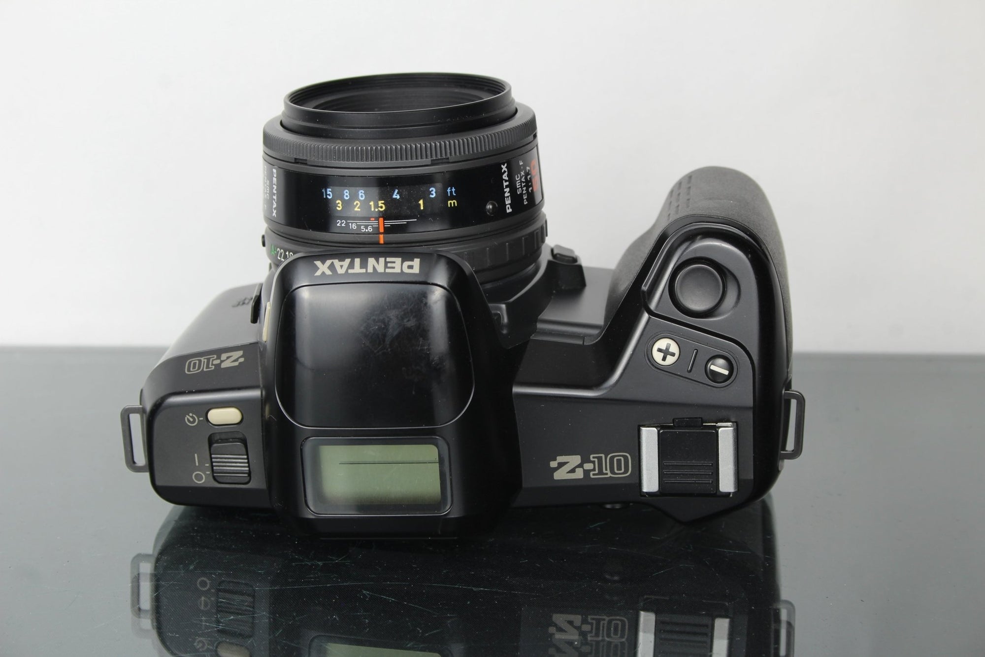 Pentax Z10 + 50mm 1.7 SMC Pentax lens (K - mount) - Dutch|Thrift