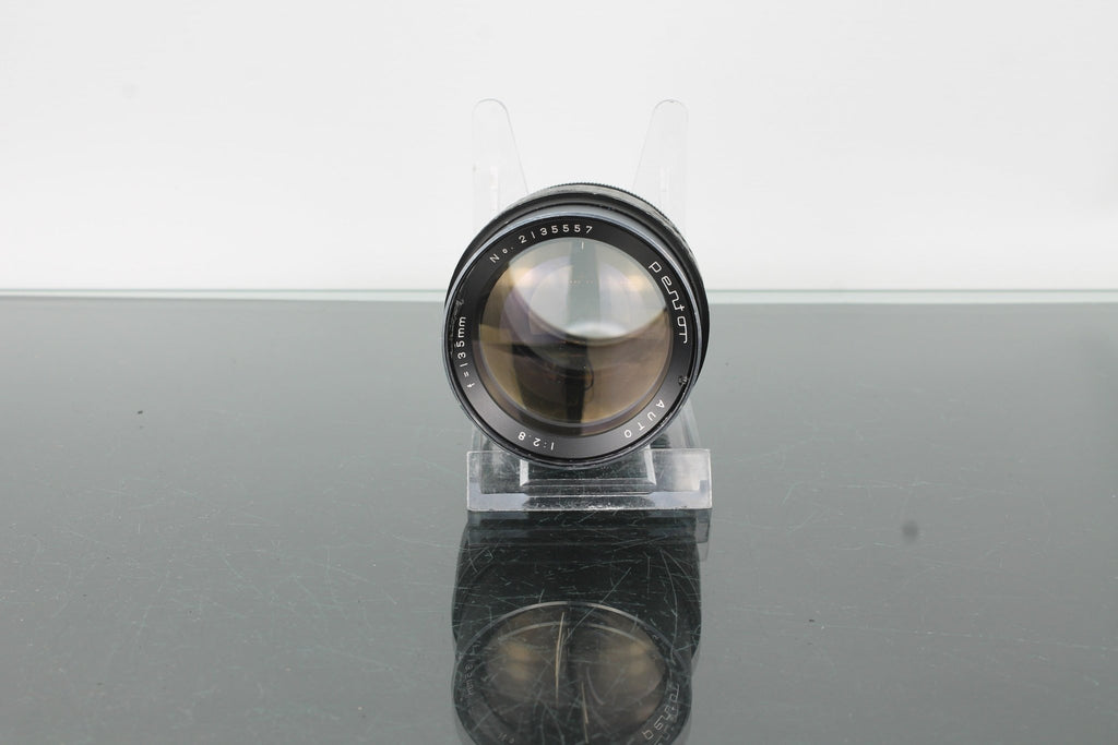 Pentor 135mm f/2.8 - Dutch|Thrift