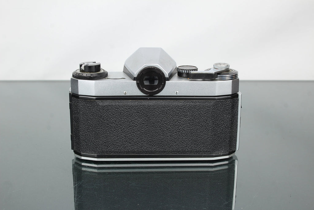 Pentor IB + Pentacolor 1:2.8 50mm - Dutch|Thrift