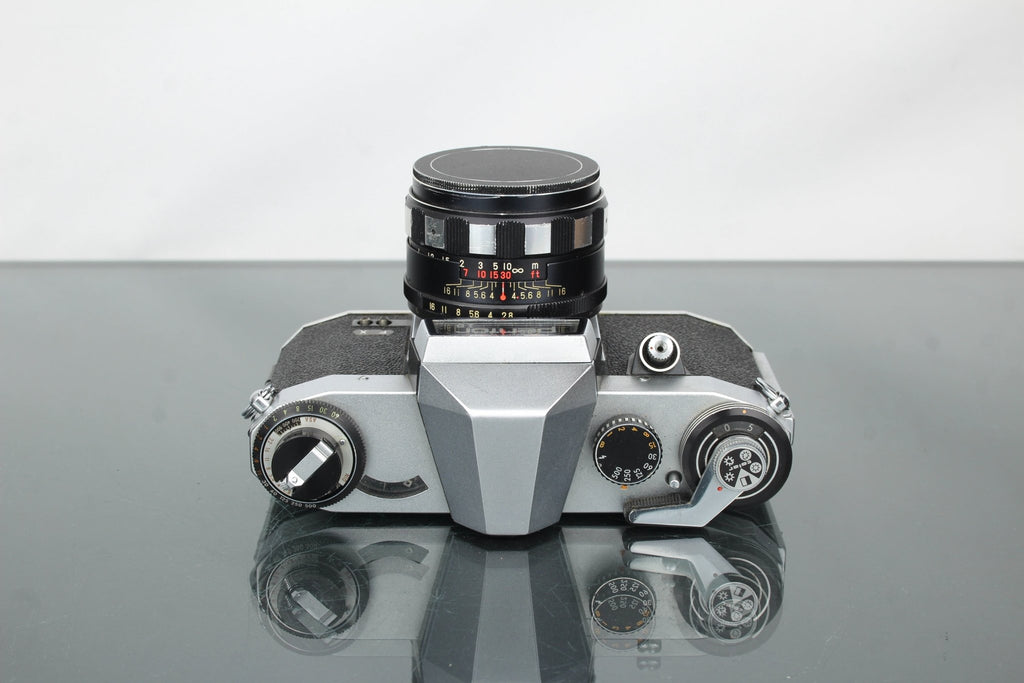 Pentor IB + Pentacolor 1:2.8 50mm - Dutch|Thrift