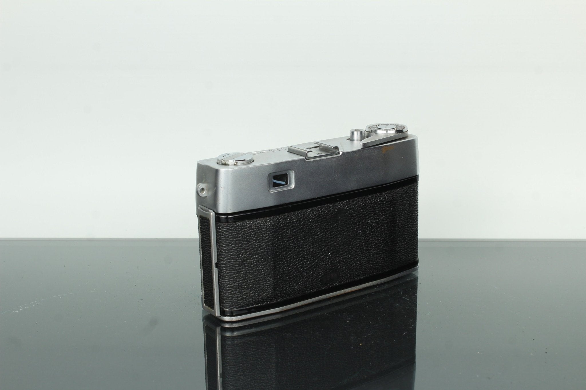 Petri Color 35 Semi-MAGIC Super 45mm f/2.8 Film Camera – Dutch|Thrift