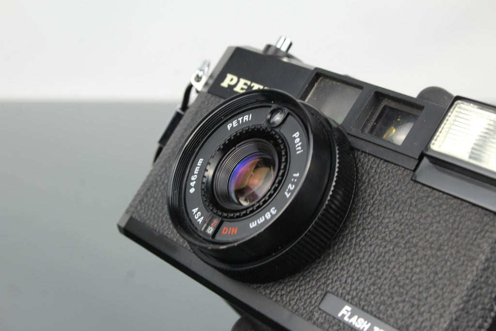 Petri Flash 7EF - Dutch|Thrift