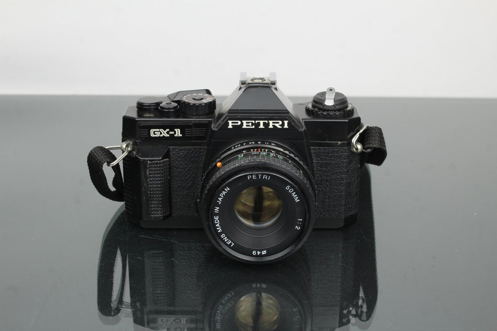 Petri GX - 1 + 50mm 1:2 lens - Dutch|Thrift