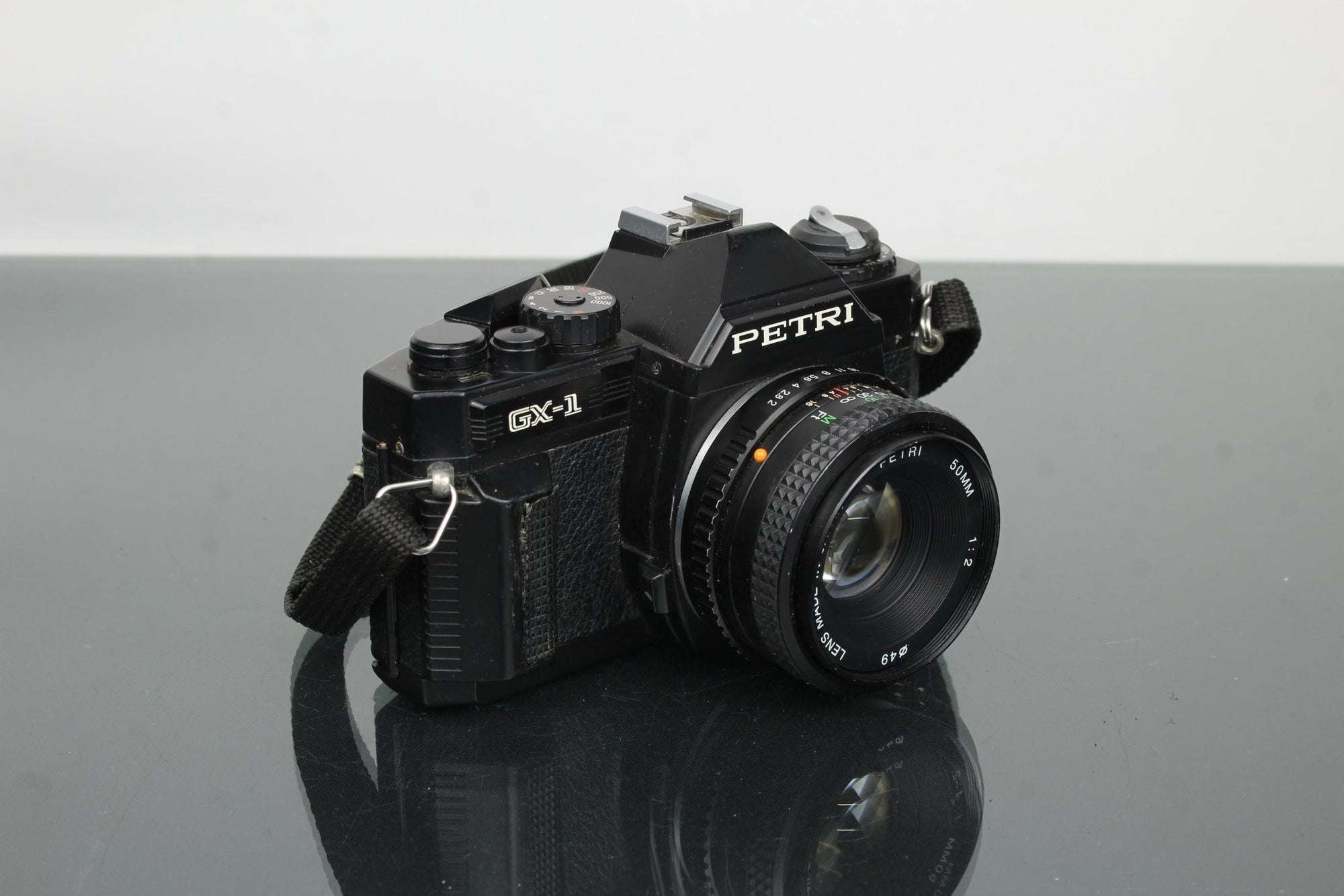 Petri GX - 1 + 50mm 1:2 lens - Dutch|Thrift
