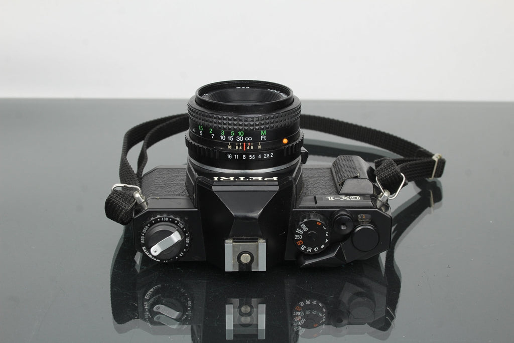 Petri GX - 1 + 50mm 1:2 lens - Dutch|Thrift