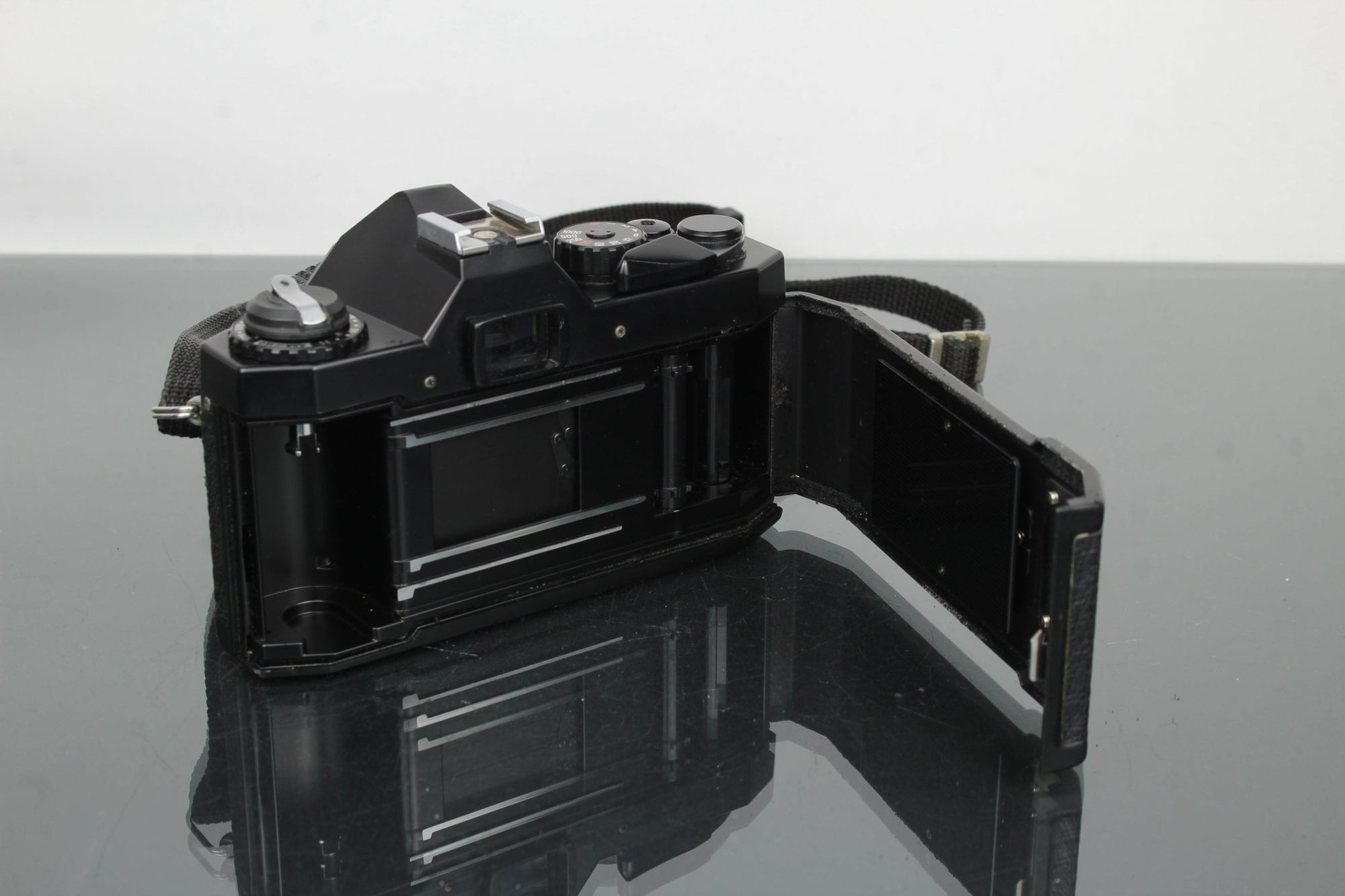 Petri GX - 1 + 50mm 1:2 lens - Dutch|Thrift