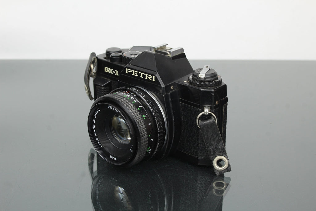 Petri GX - 1 + Petri 50mm 1:2 - Dutch|Thrift