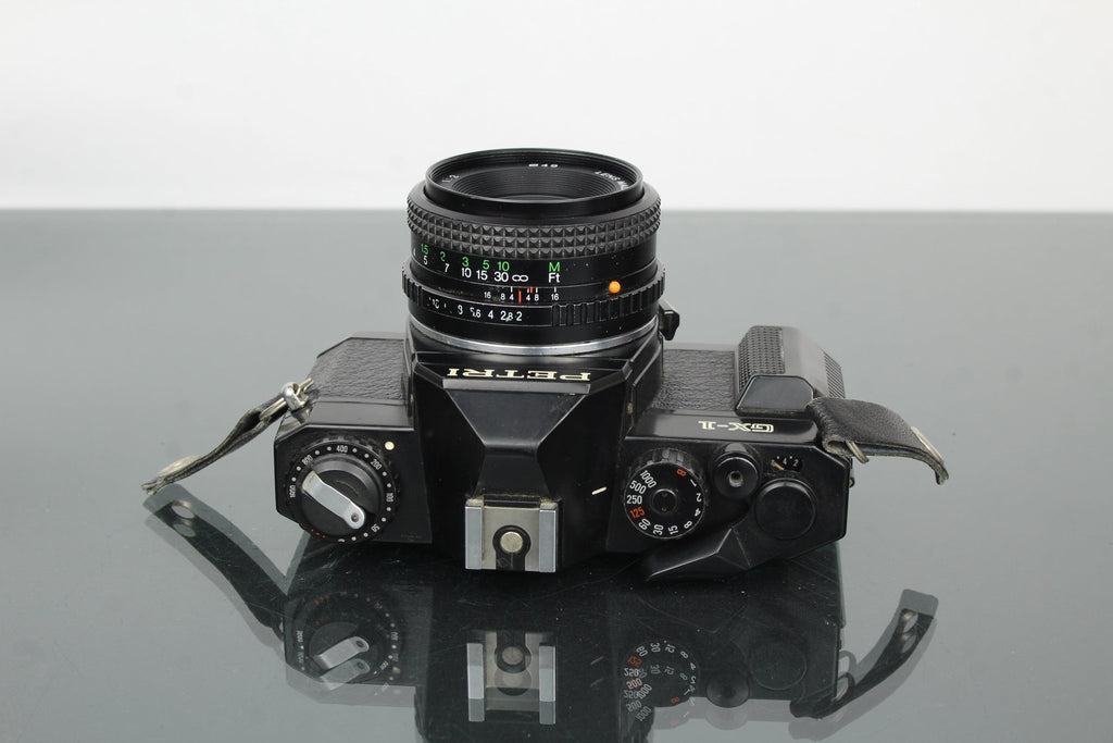 Petri GX - 1 + Petri 50mm 1:2 - Dutch|Thrift