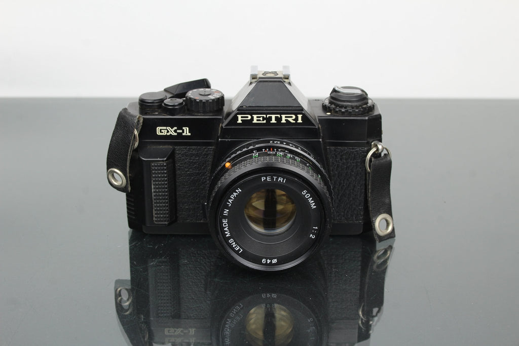 Petri GX - 1 + Petri 50mm 1:2 - Dutch|Thrift